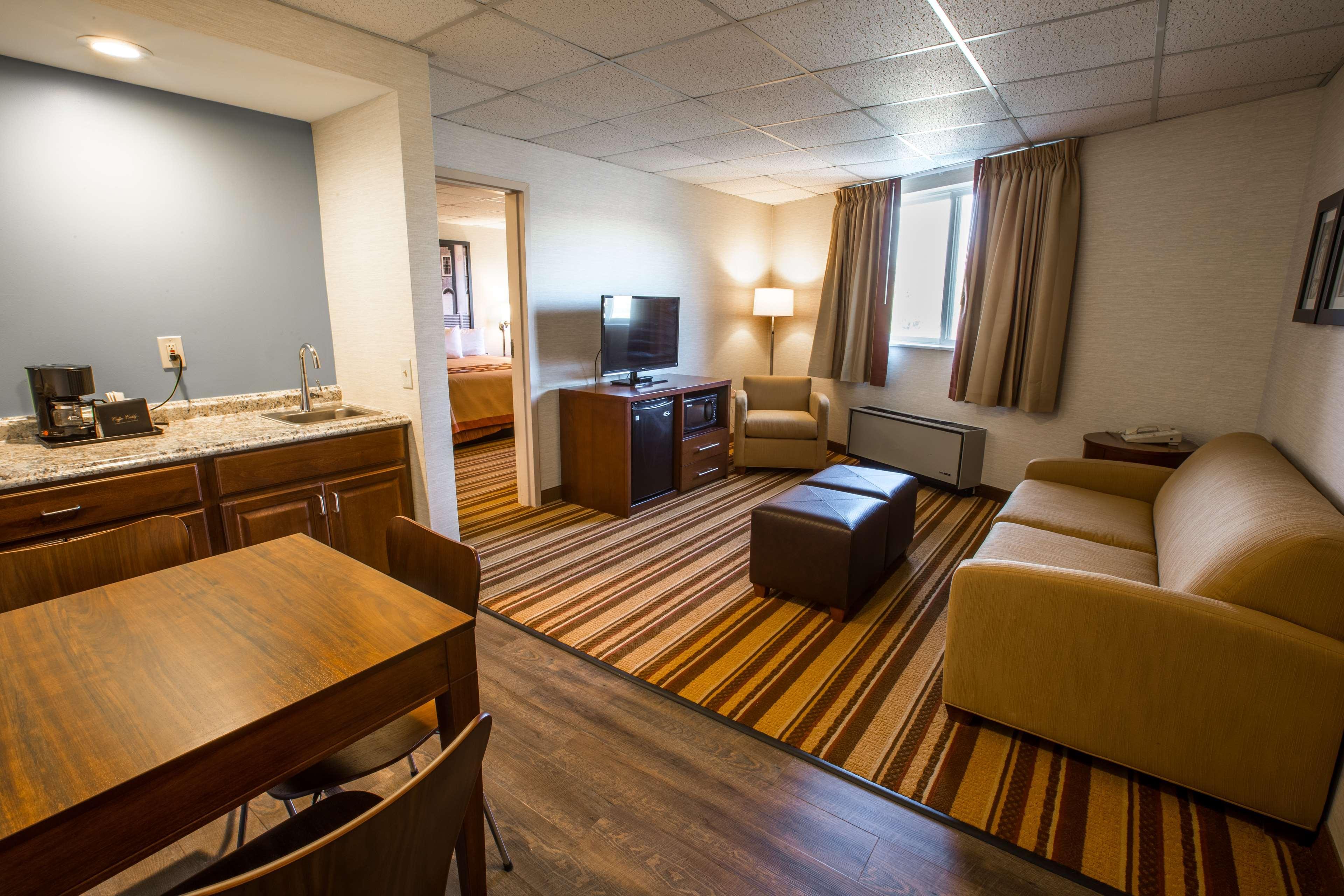 Motel Super 8 By Wyndham State College Extérieur photo